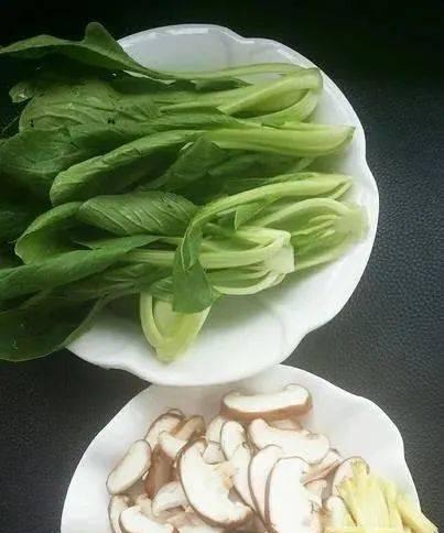 如何彻底清洗油菜（掌握正确方法）