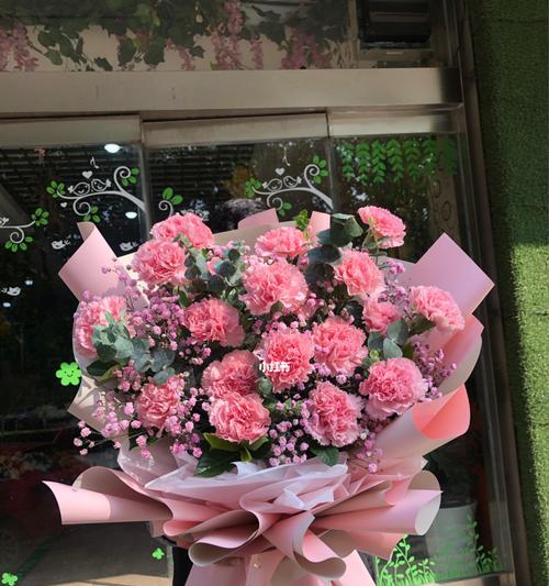 粉色康乃馨的美丽与寓意（揭示康乃馨所传达的甜美和温暖）