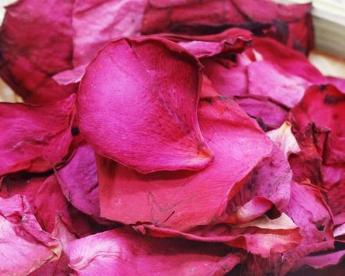 鲜花瓣变干花的步骤是什么？