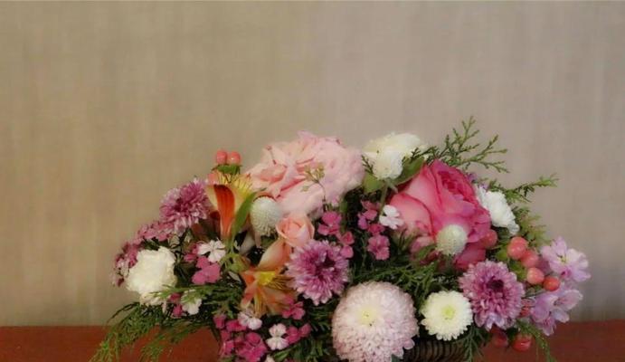 插花时应该选择哪种花材？