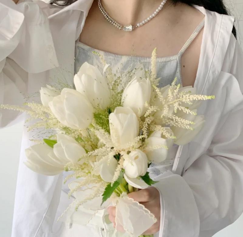 手捧花的寓意是什么？送业主手捧花有何含义？