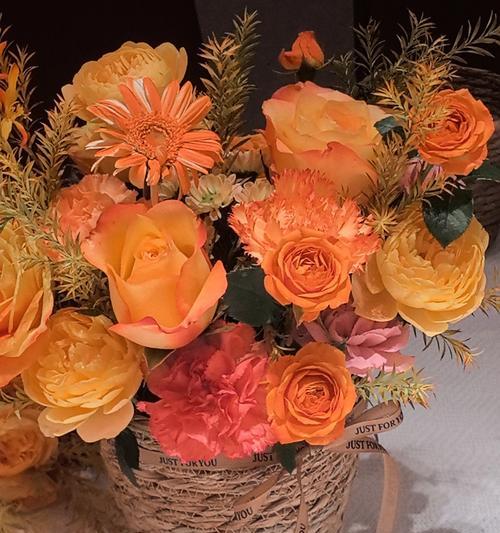橙色芭比花蛋糕有何含义？送花蛋糕时应注意什么？