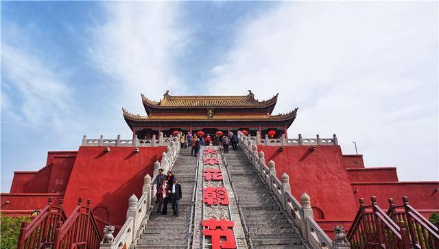 花朝节的举办有何目的和意义？它在文化中占据什么地位？