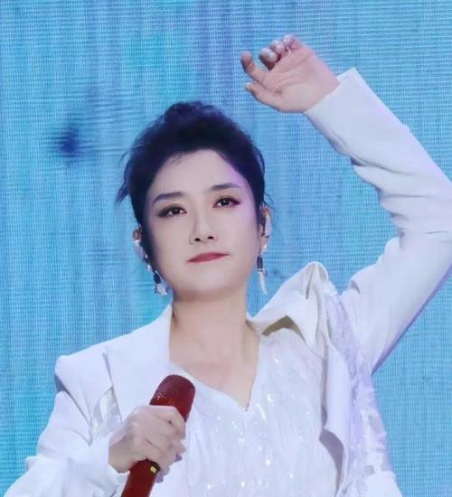 玲花手捧花的寓意是什么？它在送礼时代表什么？