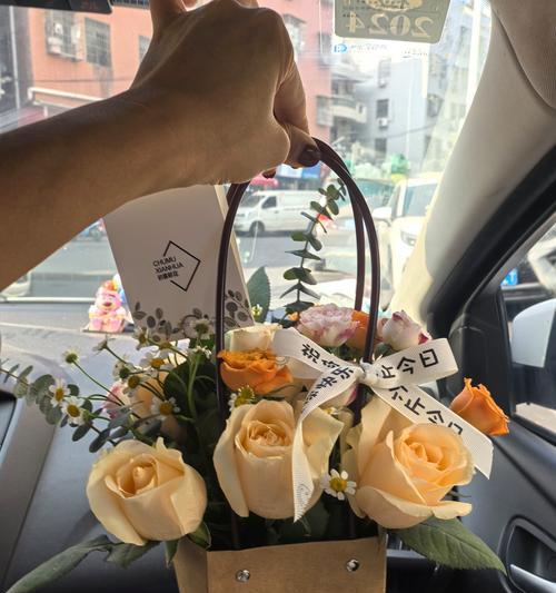 玲花手捧花的寓意是什么？它在送礼时代表什么？
