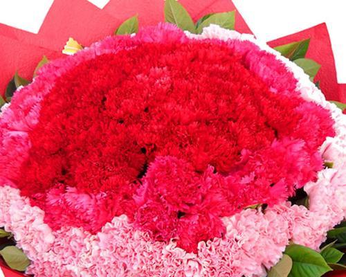 送粉色花的寓意是什么？粉色花代表什么意义？