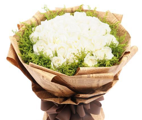 七夕节白色玫瑰花有何特殊含义？