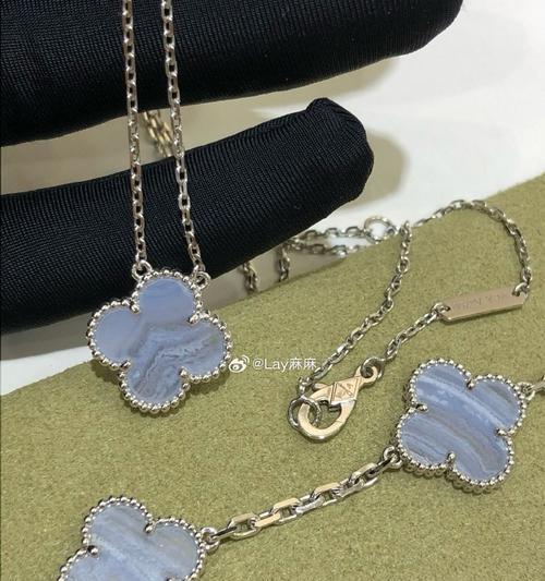 五色花项链有何特殊含义？