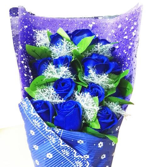 蓝色香皂花手捧花代表什么？手捧蓝色香皂花的含义是什么？