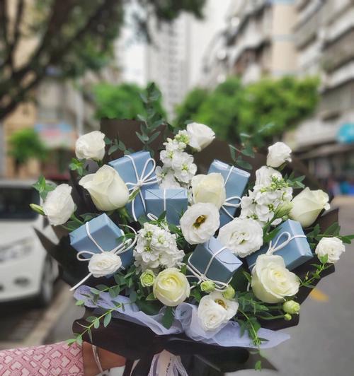 男朋友送花指南（如何选择适合男友的花束？）