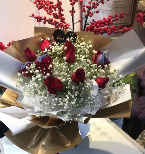 红袖玫瑰花语的深意（探寻红袖玫瑰的浪漫情愫）