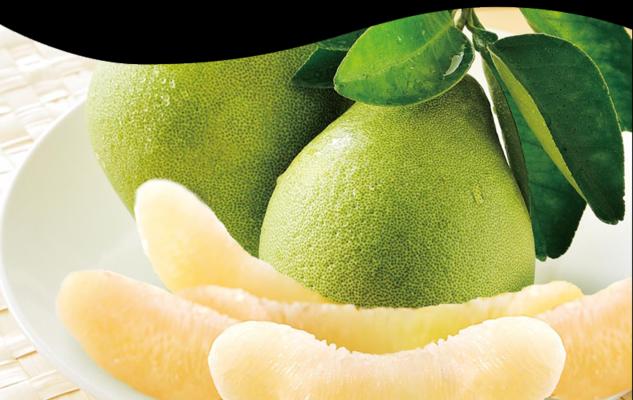 文旦柚果肉颜色通常是什么？如何辨别新鲜度？